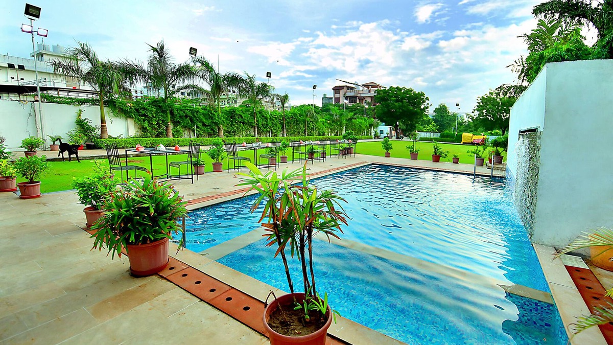 Jhotwara Hotel | V One pride