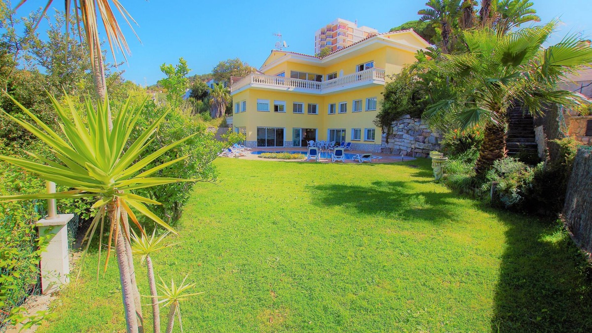 Canyelles Villa | V&V LLORET-Villa Morisca: large villa for 17 pax., 1'5km beach Canyelles beach