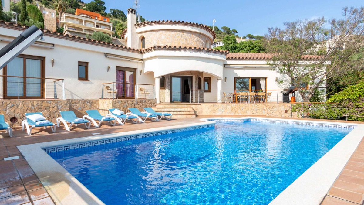 Palau-Saverdera House | V024 - Villa Colina