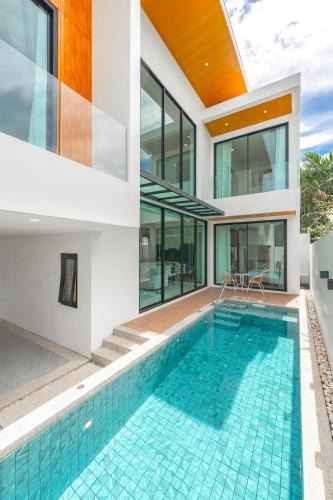 Ban Saiyuan Villa | V190 Tropical Oasis 3BR Villa with Pool & Bathtub