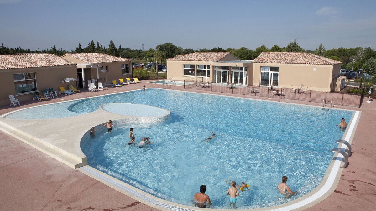 Aubignan House | Vacancéole - AUBIGNAN Les Demeures du Ventoux