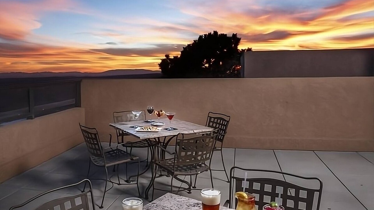 Mesa Verde National Park Hotel | Vacation Starts Here! Dining, Access to National Park Right Outside Property