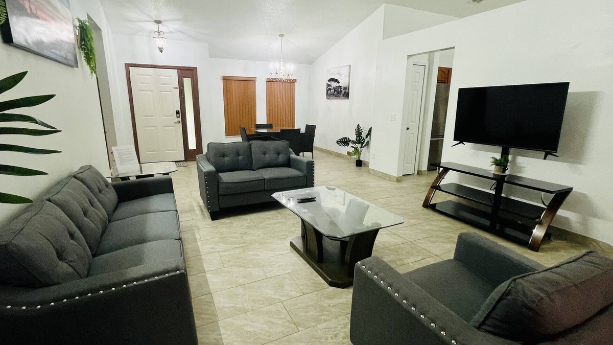Deltona Lakes House | Vacation and relaxation home