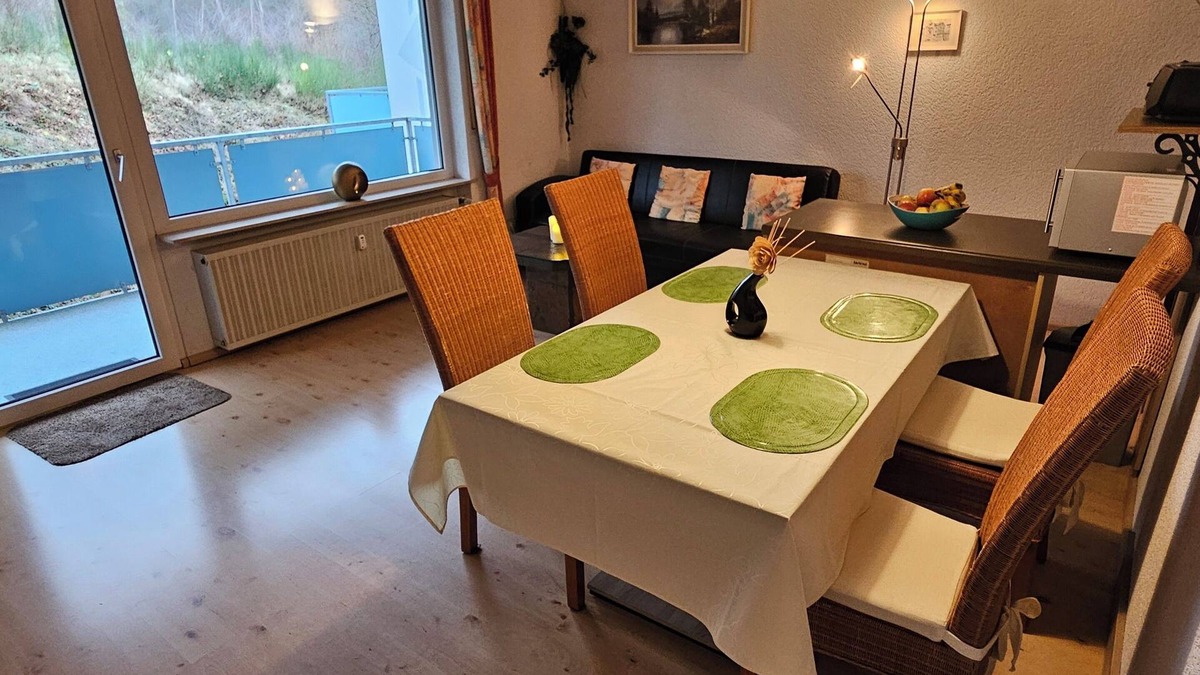 Fischbach bei Dahn Apartment | Vacation apartment Anton in Fischbach b. Dahn, situated at the edge of the forest with balcony