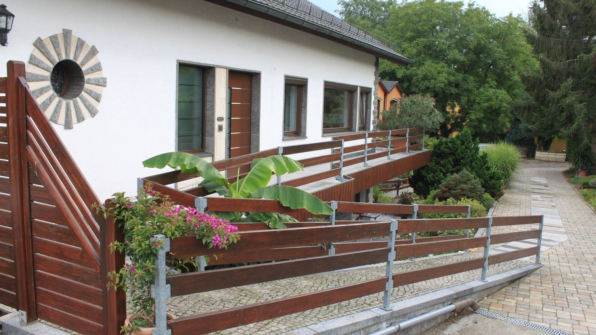 Demitz-Thumitz Apartment | Vacation apartment/apartment for 6 guests with 110m² in Demitz-Thumitz (176122)