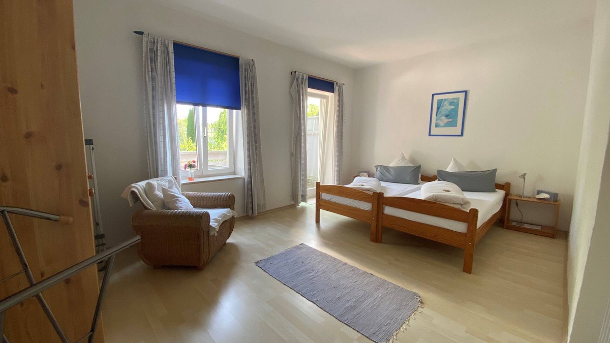 Bad Toelz Apartment | Vacation apartment Am Franziskanergarten "Apartment Benediktenwand", with balcony