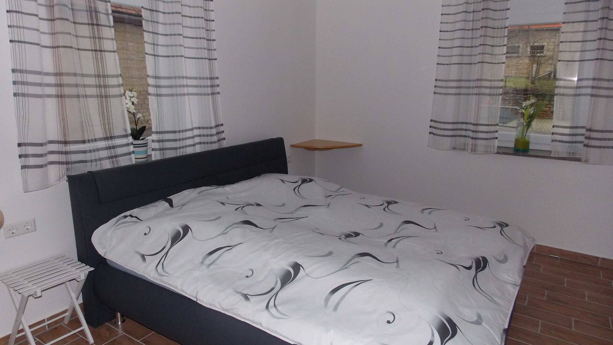 Rottingen Apartment | Vacation apartment (approx. 45sqm) with modern fitted kitchen