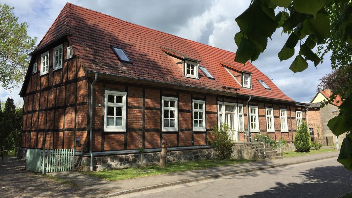 Ivenack Apartment | Vacation apartment/apartment for 4 guests with 68m² in Ivenack (65331)