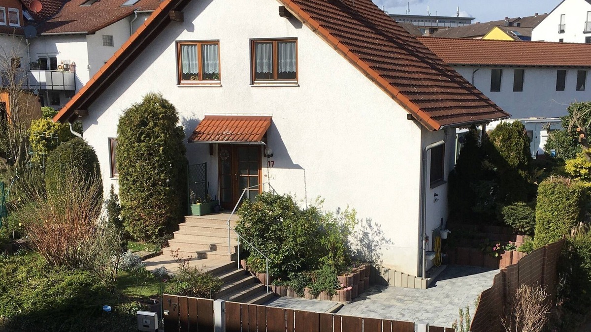 Maintal-Hochstadt Apartment | Vacation apartment/apartment for 5 guests with 60m² in Maintal (19687)