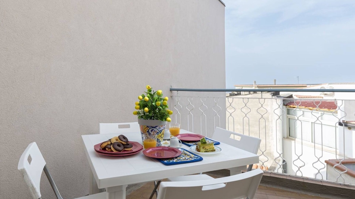 Melilli Apartment | Vacation apartment/apartment for 6 guests with 94m² in Melilli (264355)