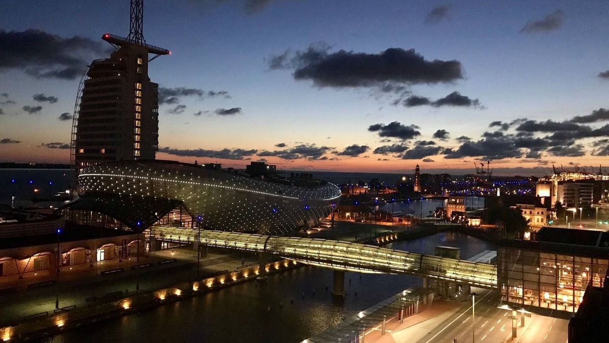 Mitte-Sud Apartment | Vacation apartment/apartment for 6 guests with 105m² in Bremerhaven (96451)