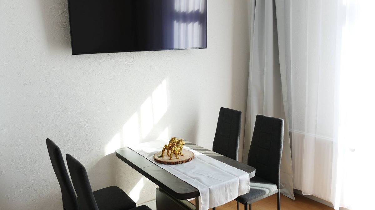 Brunsbuttel Apartment | Vacation apartment/apartment for 4 guests with 70m² in Brunsbüttel (273332)