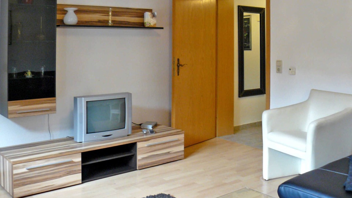 Solkendorf Apartment | Vacation apartment (ground floor) - Holiday apartment and suite near Stralsund