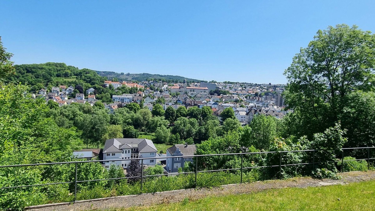 Arnsberg Apartment | Vacation apartment I with panoramic view in the old town of Arnsberg