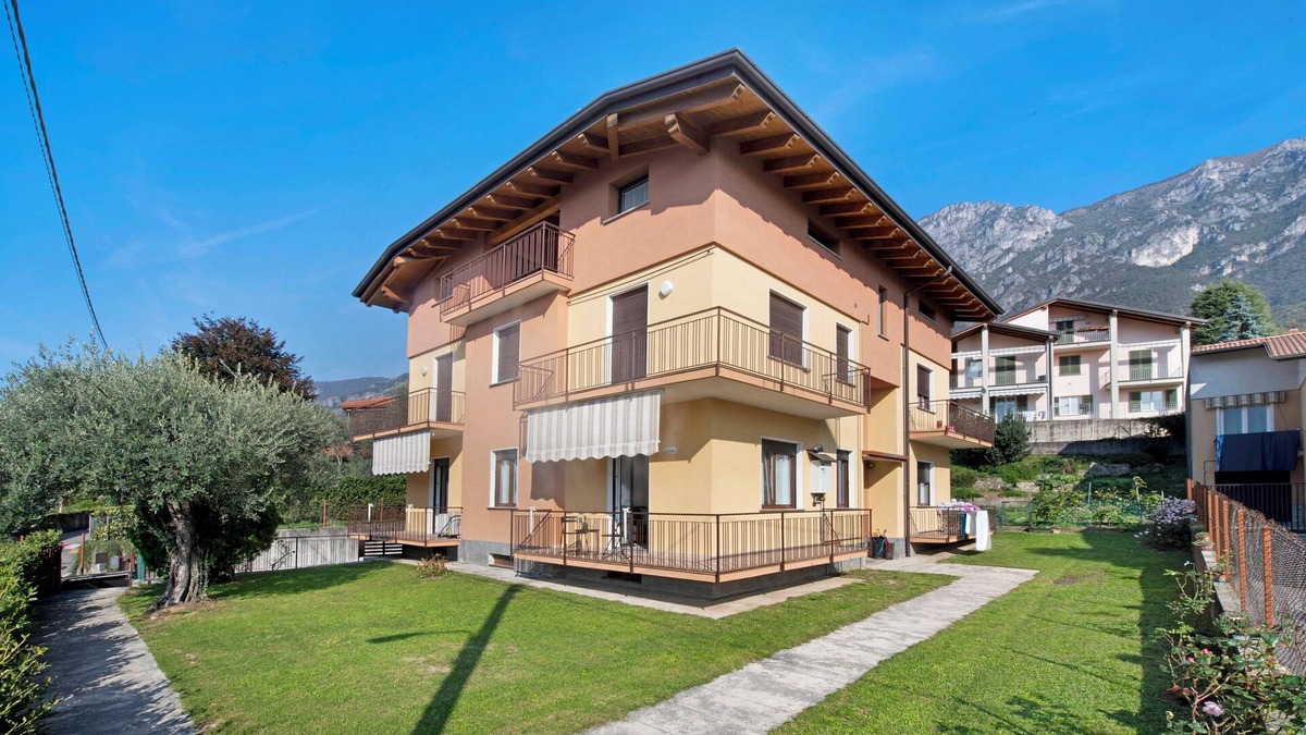 Lierna Apartment | Vacation Apartment "SIBI Apartment" with Wi-Fi & Garden