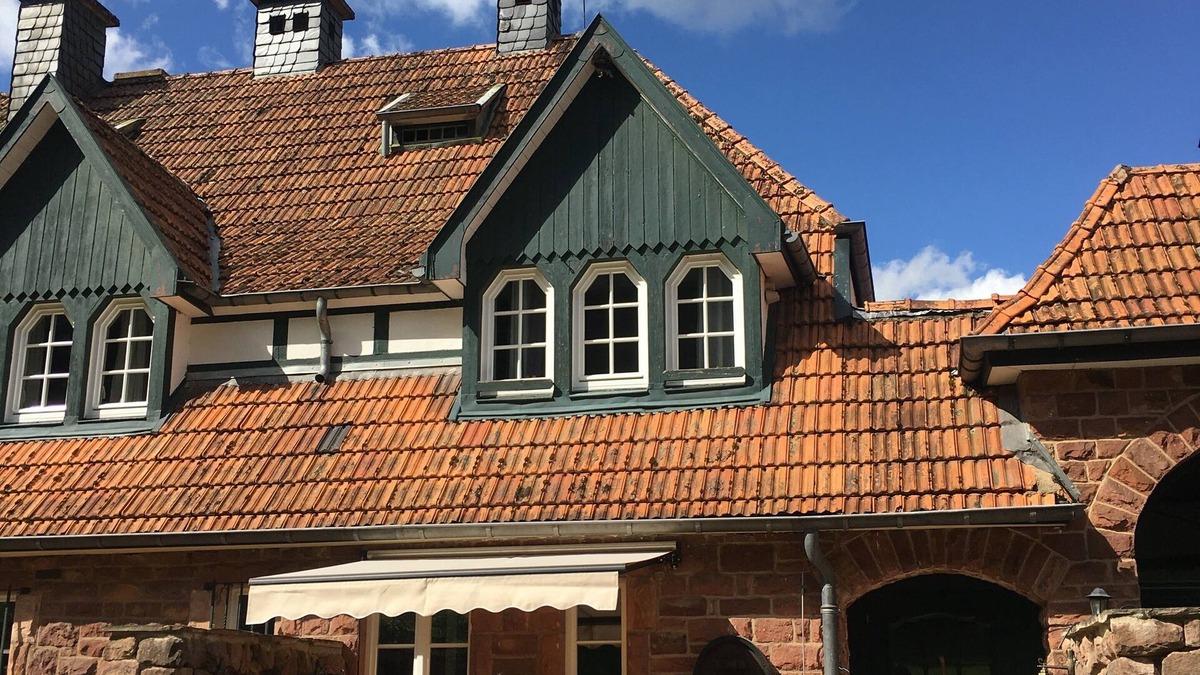 Muerlenbach House | Vacation apartment "Wildblick" - Stylish living in a historic ambience