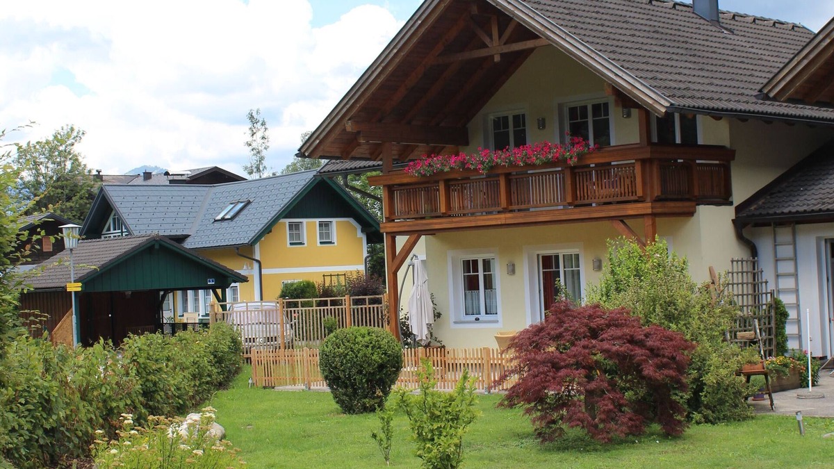 Strobl House | Vacation cottage Pepi