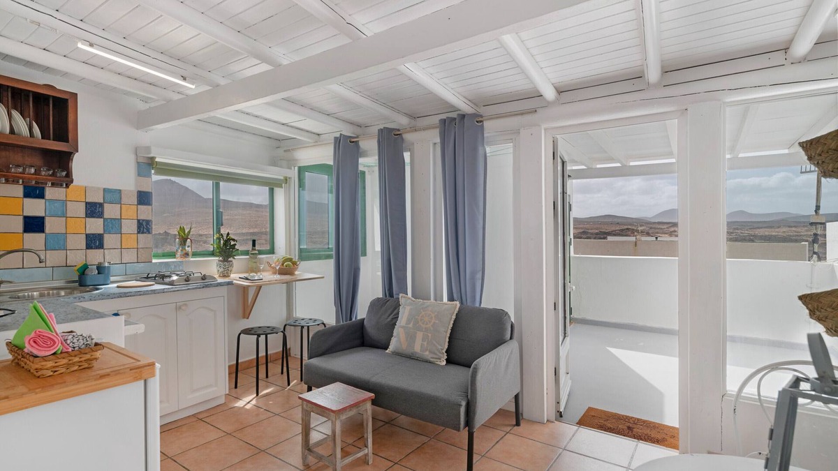 Caleta de Caballo Apartment | Vacation 'Dangminzheng Atic' with Mountain View and Wi-Fi