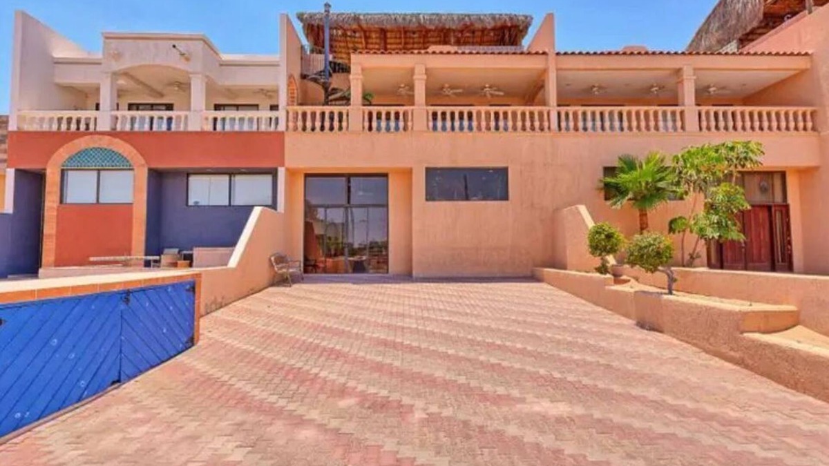 Cholla Bay House | Vacation Getaway Steps from the Water!