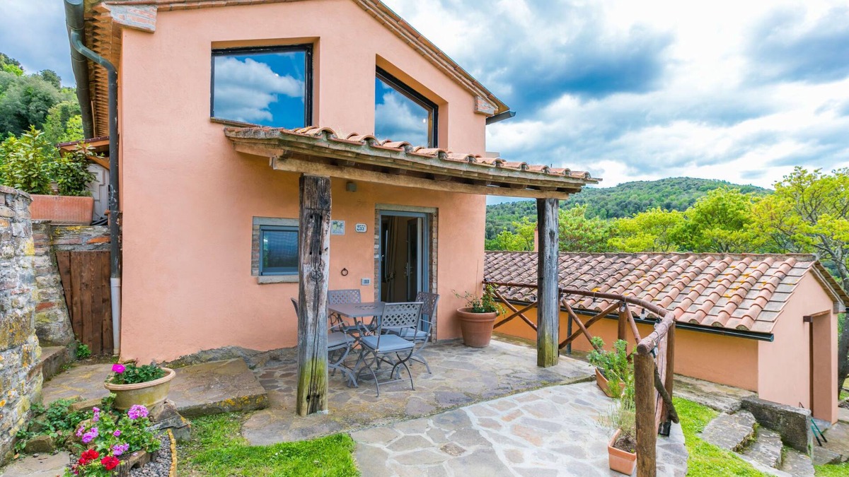 Castagneto Carducci House | Vacation home Limoni by Interhome
