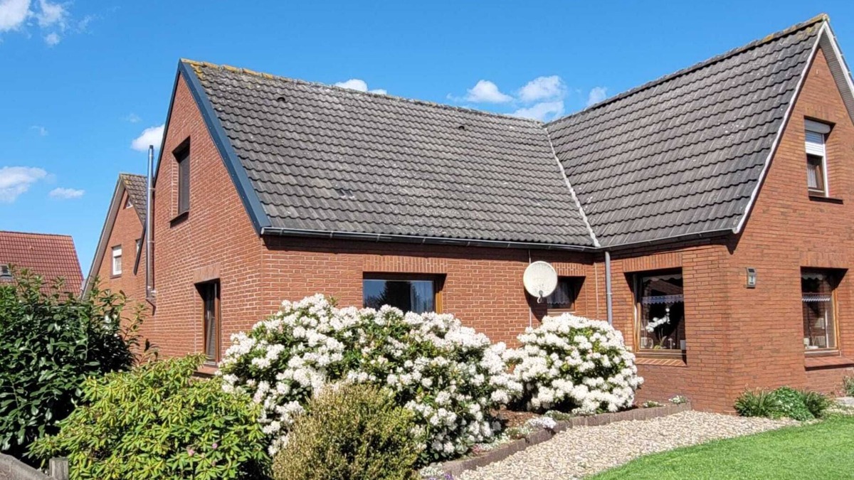 Rysum House | Vacation home Appeltuun in picturesque Rysum