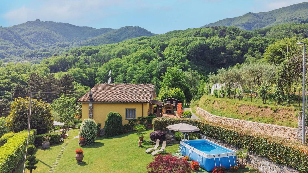 Villa A Roggio House | Vacation home Bataba by Interhome