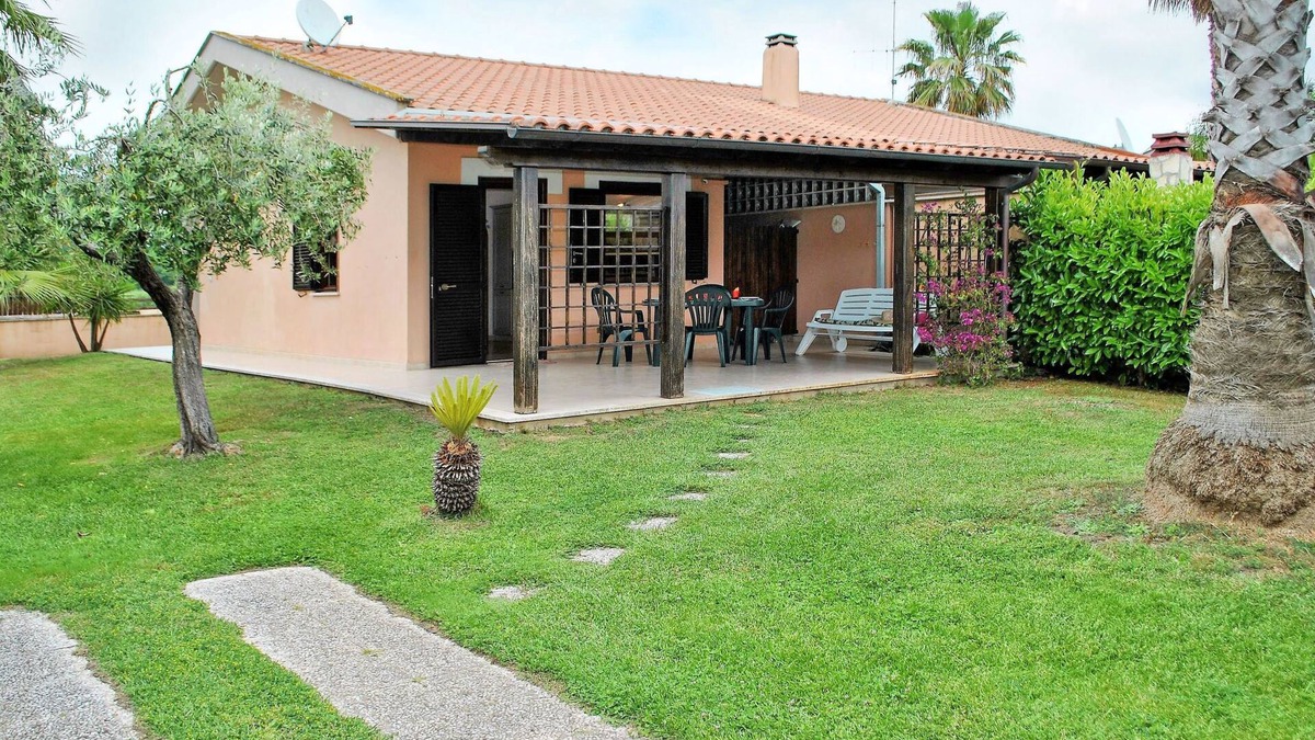 Fondi House | Vacation home Barbi by Interhome