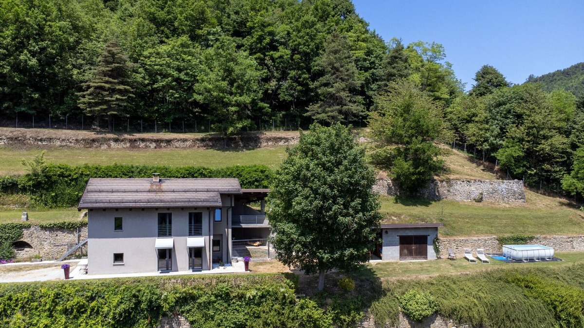 Bossolasco House | Vacation home Belbo by Interhome
