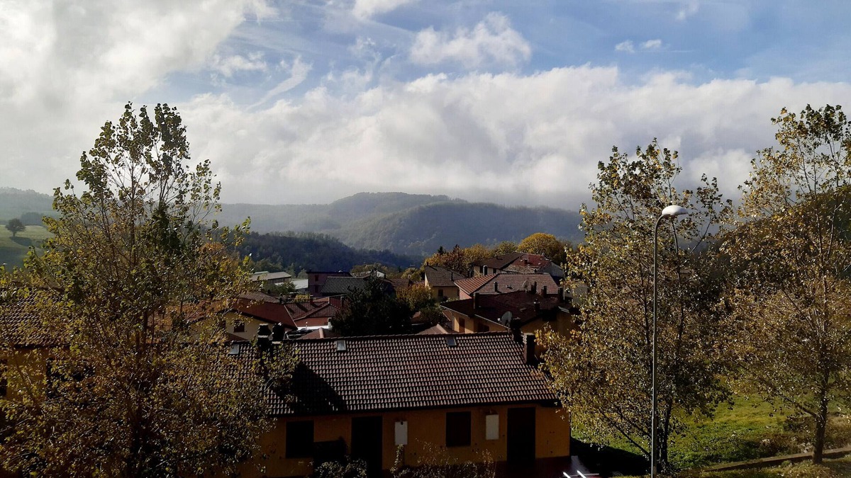 Bruscoli House | Vacation Home "Bruscoli" with Mountain View, Whirlpool & 3 Private Terraces