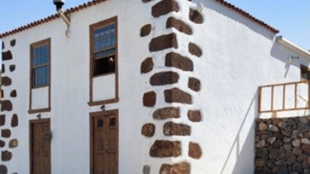 Puntagorda House | Vacation Home "Centenary Canarian Country House" with Sea View, Private Terrace & Wi-Fi