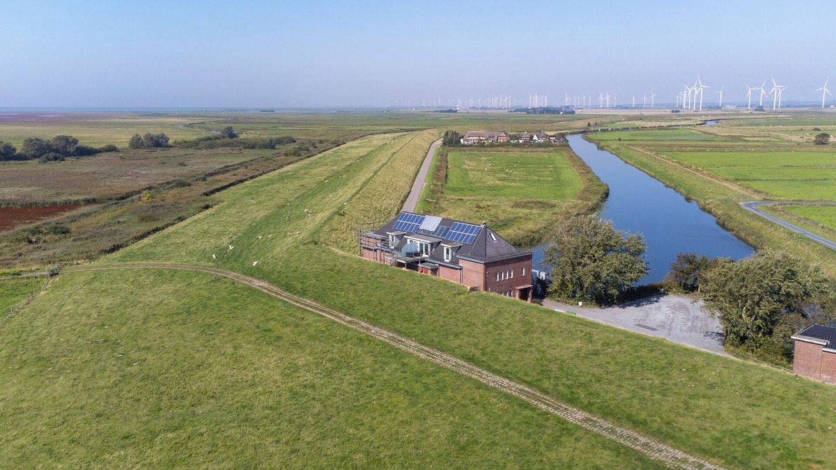 Hattstedtermarsch Apartment | Vacation home Arlau Schleuse in the Hattstedtermarsch for up to 4 people