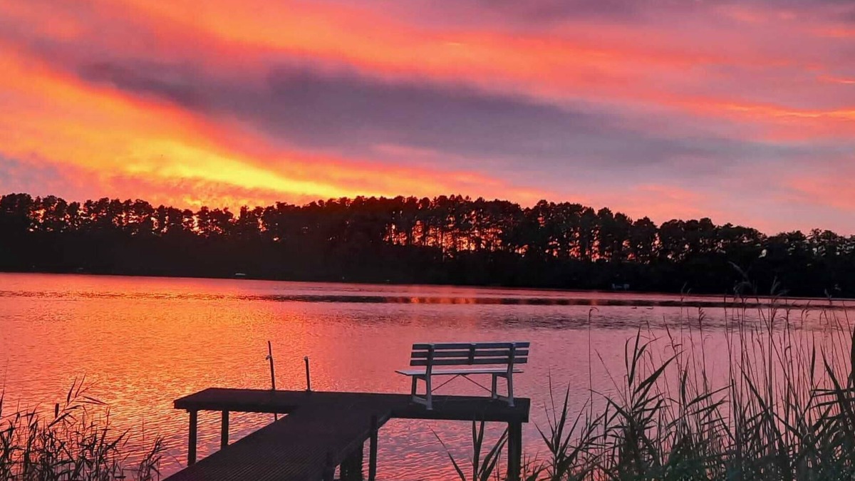 Oberhavel House | Vacation home 75 m² on the lake with private jetty, near Berlin