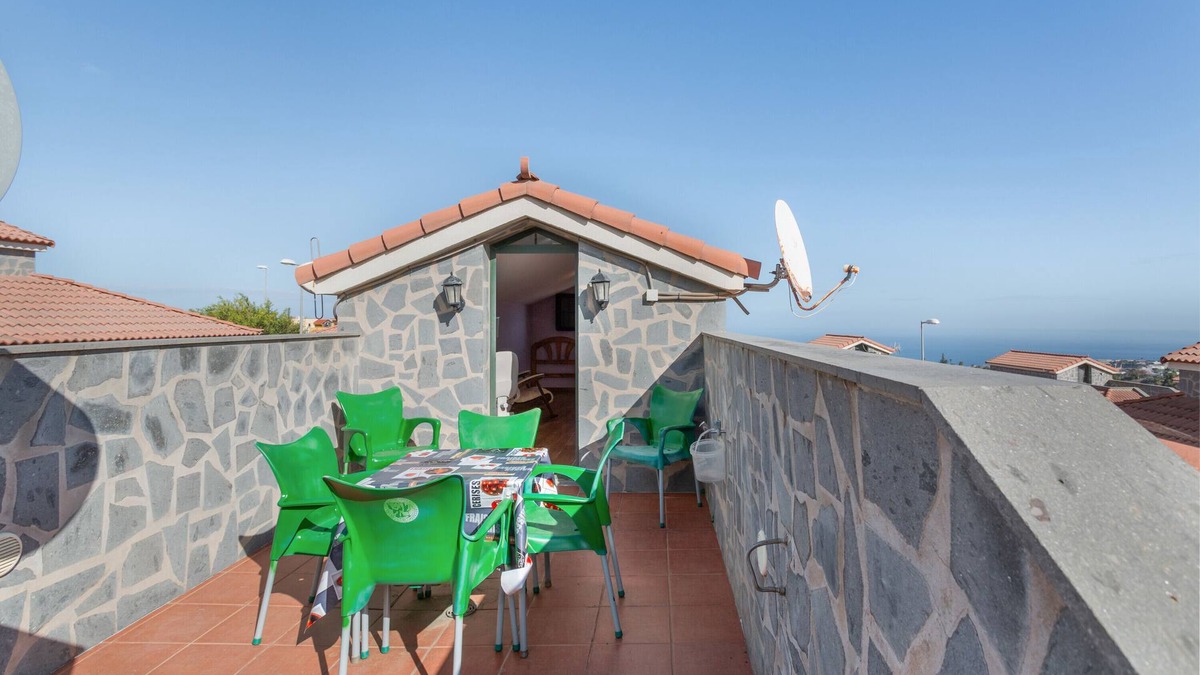 Firgas House | Vacation Home 'Doramas' with Sea View, Private Terrace and Wi-Fi