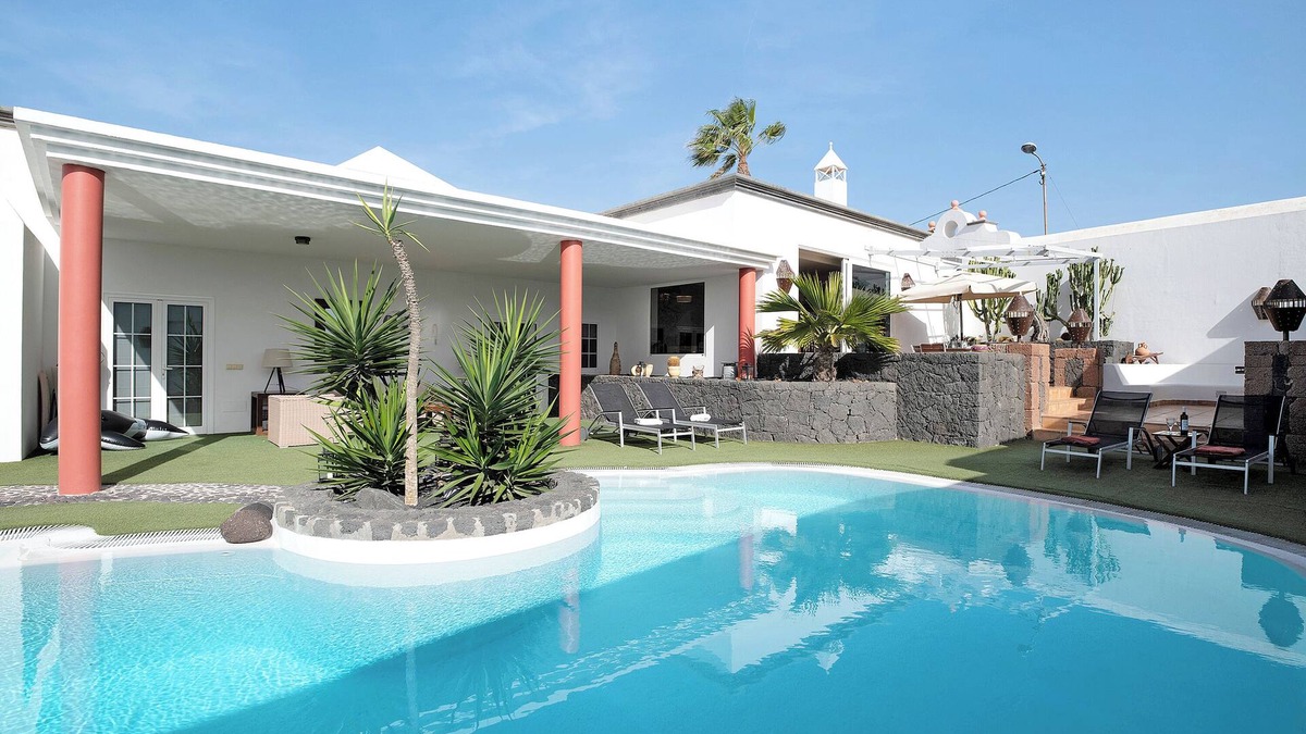 La Vegueta House | Vacation Home 'Finca Del Moral' with Mountain View, Wi-Fi and Air Conditioning