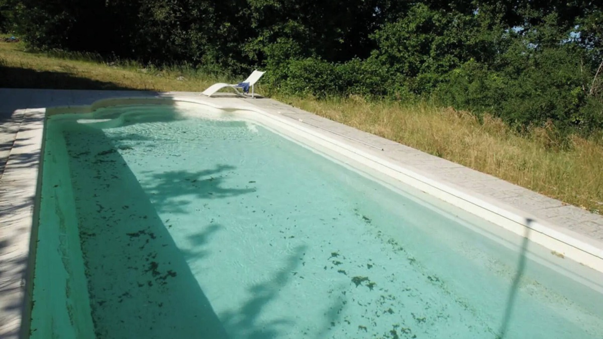 Chamaret House | Vacation Home "Gite Delatouche" with Private Pool, Shared Terraces & Wi-Fi