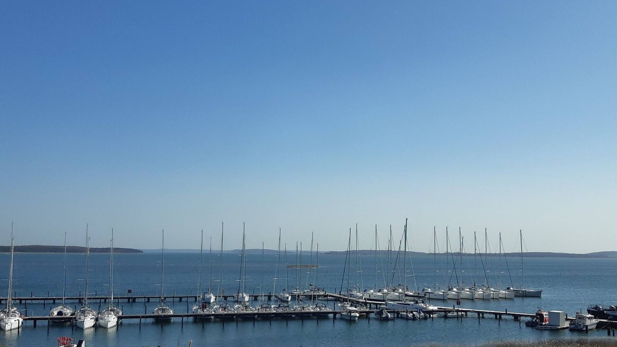 Breege House | Vacation home Heimathafen Rügen with water view