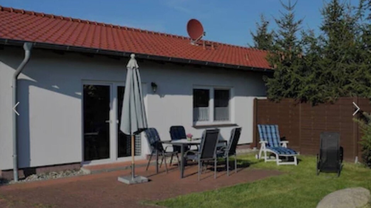 Muritz House | Vacation home in a quiet location, 200m from the nature reserve lake, Mönchshof 13b, with WLAN