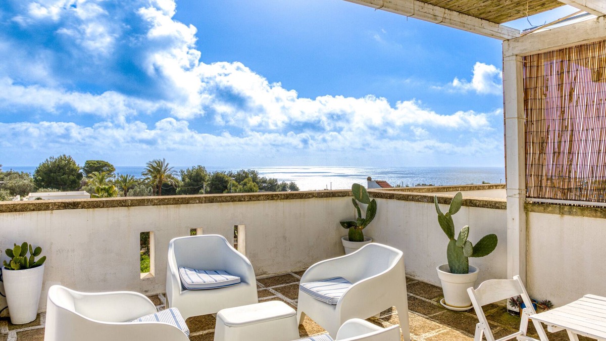 Marina di Novaglie House | Vacation Home "Novaglie Mon Amour" with Sea View, 2 Private Terraces & Wi-Fi