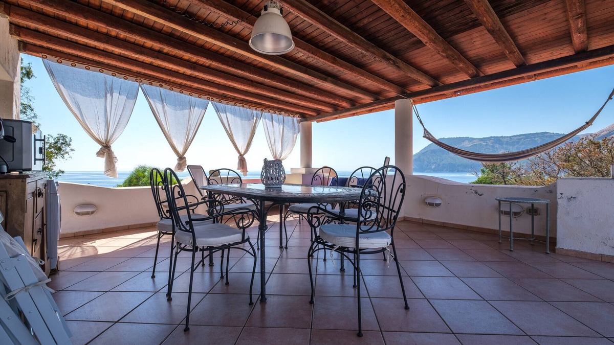 Vulcanello House | Vacation Home "Jerà C18 Bis Vista Mare" with Sea View, Private Terraces & Wi-Fi