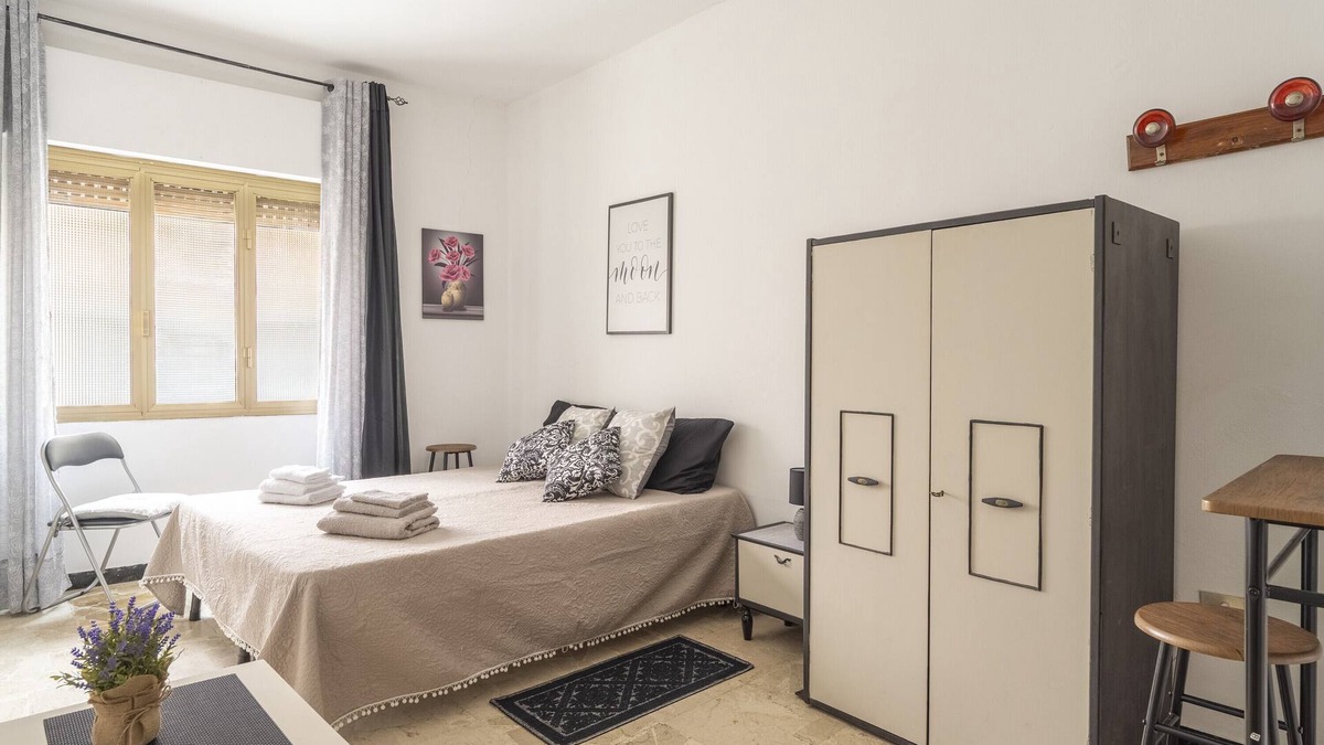Jerzu House | Vacation Home "Jerzu Centro" with Private Terrace & Balcony