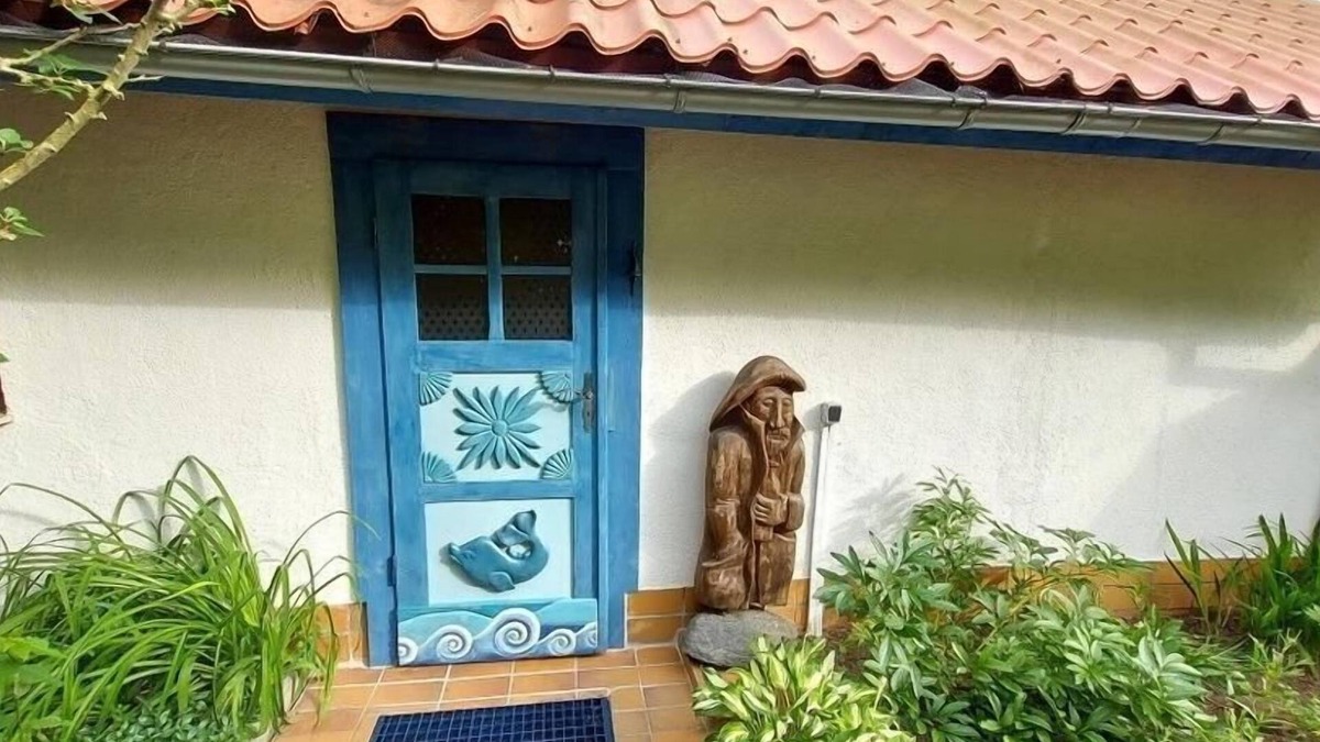 Samtens House | Vacation home Julchen: Quiet family idyll with garden, terrace and sauna