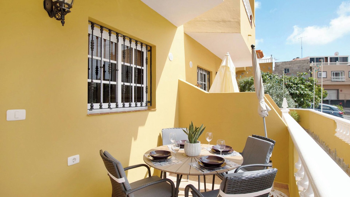Buzanada House | Vacation Home 'Las Gavias I' with Sea View, Private Terrace & Wi-Fi