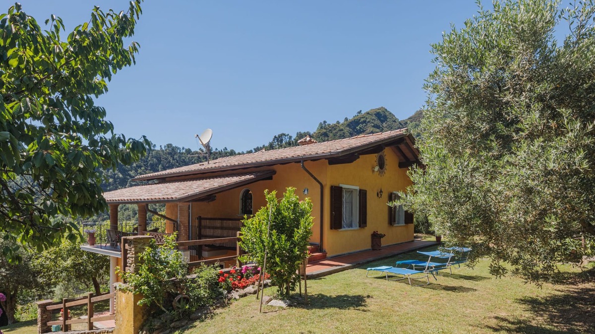 Montignoso House | Vacation home Luca by Interhome