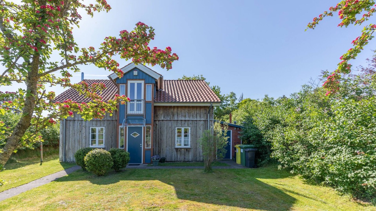 Langenhorn House | Vacation home Lütt Huus an de Geestkant in Langenhorn for up to 4 people