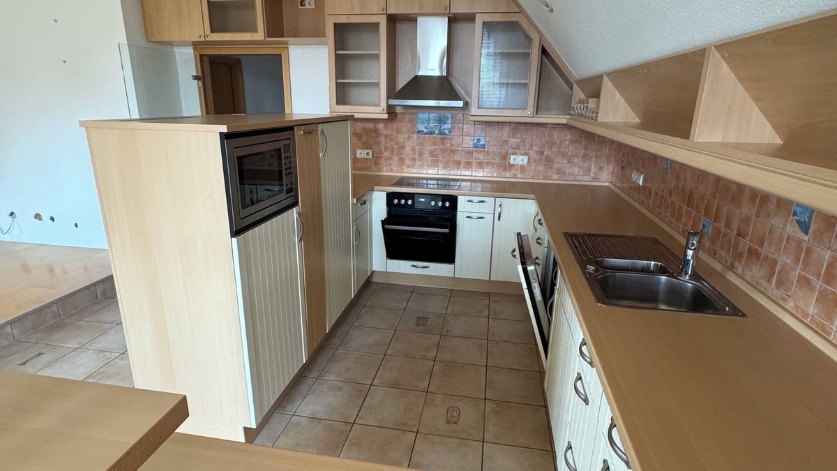 Oeding Apartment | Vacation home on the top floor with air conditioning in the living & sleeping area