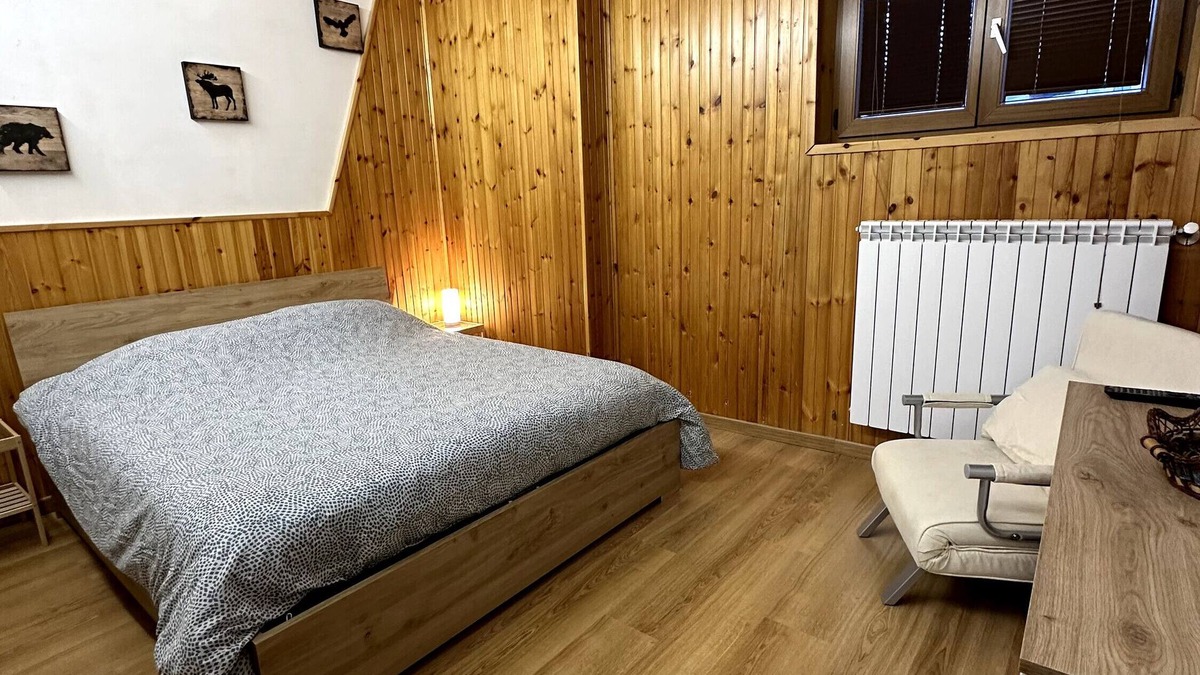 Roccaraso House | Vacation Home "Residence Fonte Eremita" with Mountain View, Shared Garden & Wi-Fi