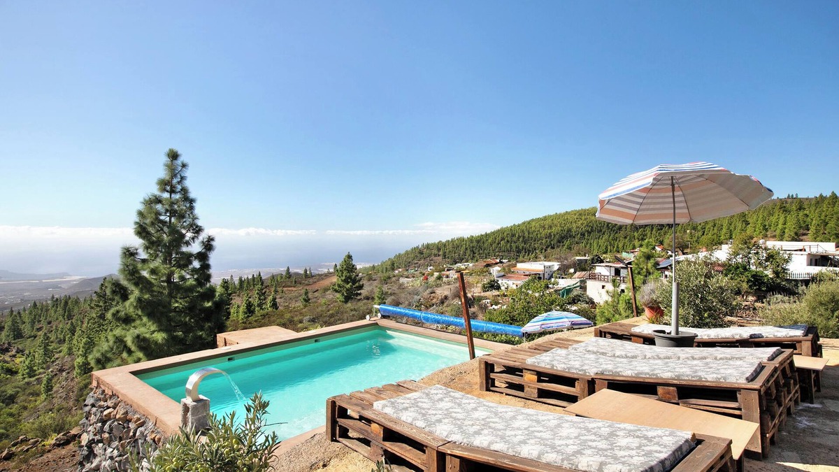 Granadilla de Abona House | Vacation Home "Salón Y Casa Para Eventos" with Sea View, Shared Pool & Wi-Fi