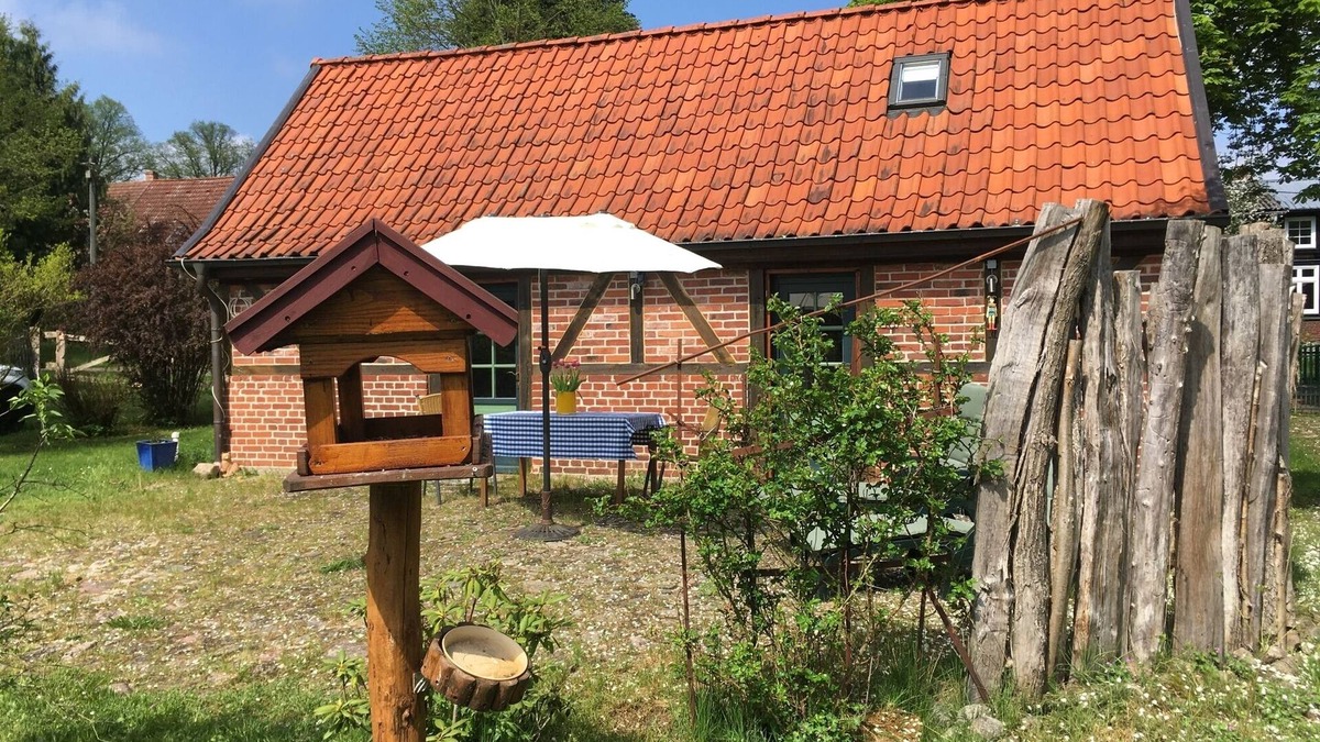 Vellahn House | Vacation home Tüschow A rustic half-timbered house between the Elbe and the Schaalsee
