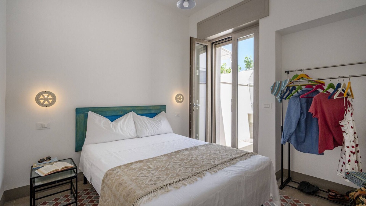 Torre Canne House | Vacation Home "Verso Sud, Torre Canne" with Sea View, Private Terrace & Wi-Fi