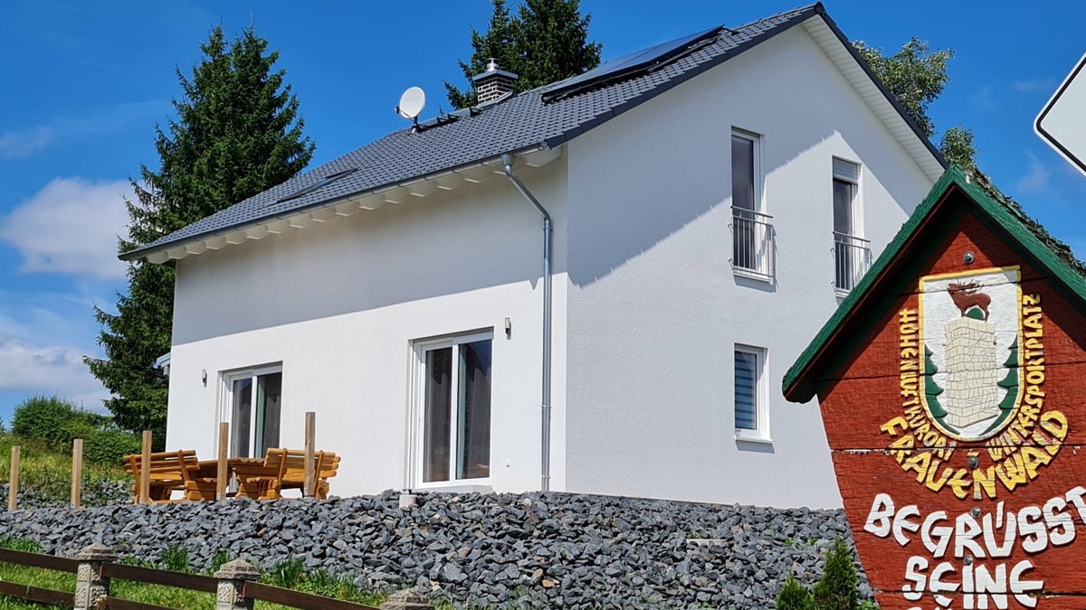 Frauenwald House | Vacation home Victoria - with fireplace in Frauenwald am Rennsteig